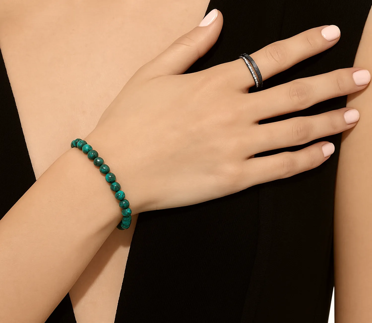 Гривна с Хризокола